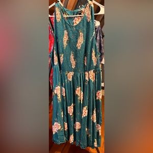 Dress, teal, pink floral, sleeveless Torrid brand plus size 4x